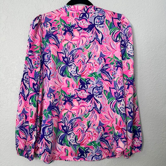Lilly Pulitzer Marvell's Top "Isn't She Lilly" Sz S - Picture 5 of 6